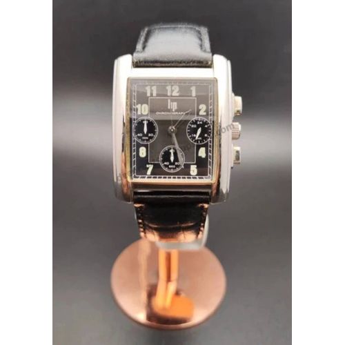 V0325 Lip Tank Chronographe