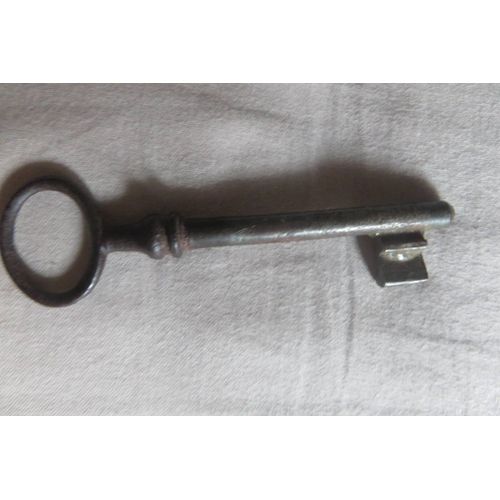 Ancienne Clé Tige Pleine Mt4