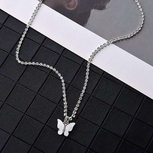 Collier Papillon En Acrylique Éblouissant Avec Chaîne D'imitation De Diamant, Collier Unique, Bijoux Animaux Coréens Noir Et Blanc, Couleur Blanc