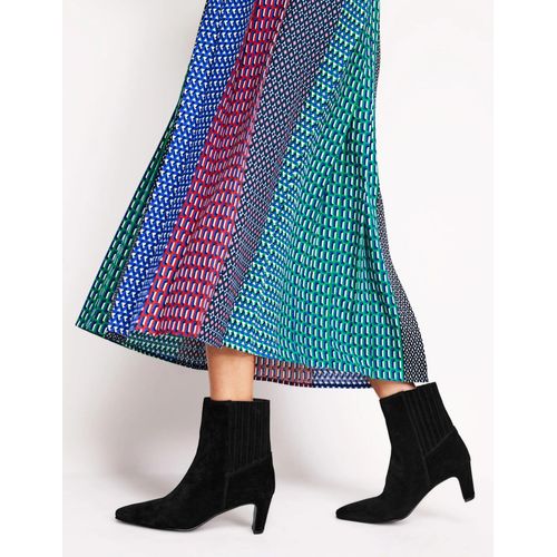 Bottes Talons Avec Empiècement Arrière Noir