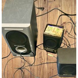enceintes Altec Lansing, 221