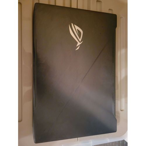 Asus ROG GL703V - 17.3" Intel Core i7-7700HQ - 2.8 Ghz - Ram 16 Go - SSD 128 Go + HDD 1 To - Win 11 Familial