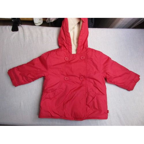 Manteau Rouge, 6 Mois