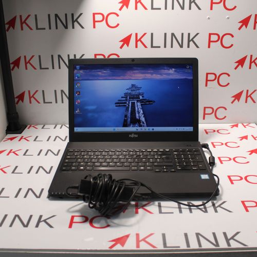 Fujitsu A357 - 15.6" Intel Core i3 6006U - 2 Ghz - Ram 8 Go - SSD 256 Go