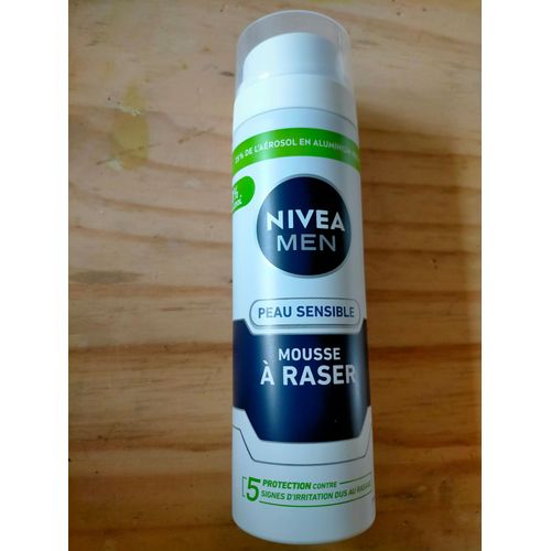 Mousse À Raser Nivea Men Peau Sensible - 200ml - Poids 193gr 