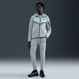 nike therma fit jogging nike gris homme taille s Pantalon de jogging en tissu Fleece Nike Tech pour homme Gris