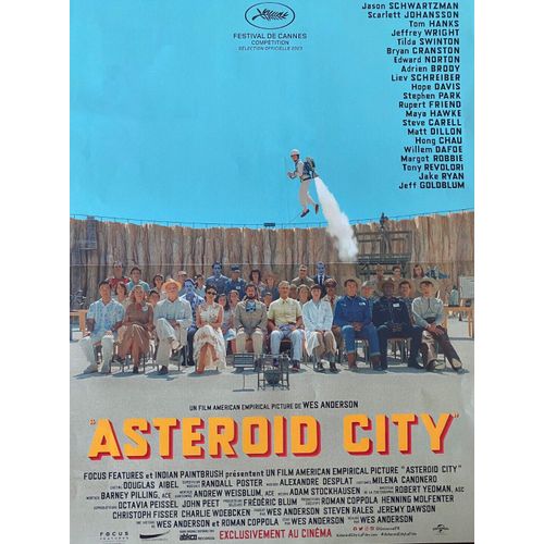 Asteroid City - Affiche Originale De Cinéma - Format 40x60 Cm - Un Film De Wes Anderson Avec Jason Schwartzman, Scarlett Johansson, Tom Hanks, Jake Ryan, Jeffrey Wright - Année 2023