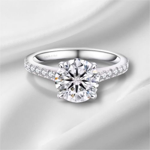 Bague En Moissanite