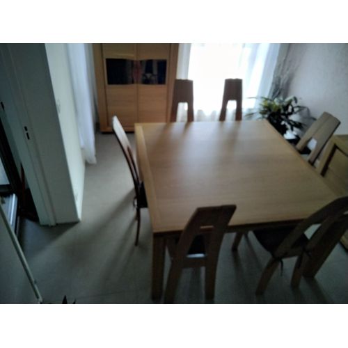 Table Et Chaises