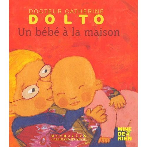 Un Bébé À La Maison