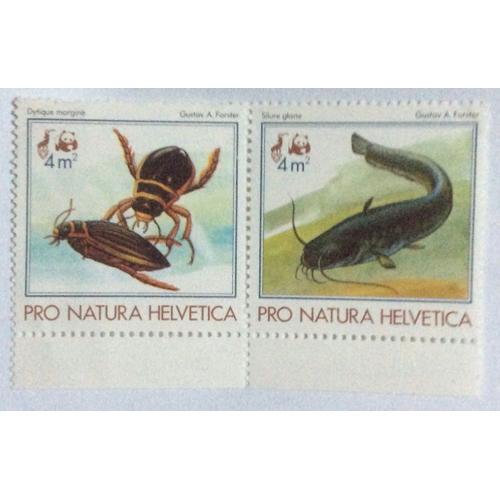 Suisse : 5 Enveloppes Philatélistiques / Carte Postale Pré Affranchie / 2 Timbres Pro Nature / 362 Timbres Oblitérés & 5 Pièces Suisses