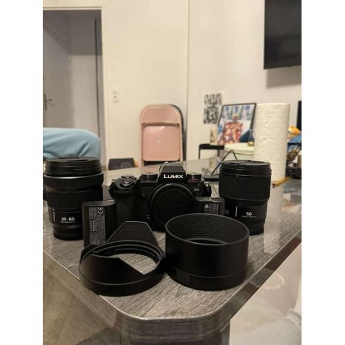 Panasonic Lumix S5 24.2 Mpix + Objectif S 20-60mm f/3,5-5,6 - Noir