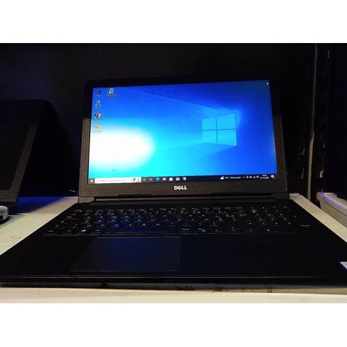 Dell Vostro 15 - 15.6" Intel Core i3-7020U - 2.3 Ghz - Ram 4 Go - SSD 240 Go