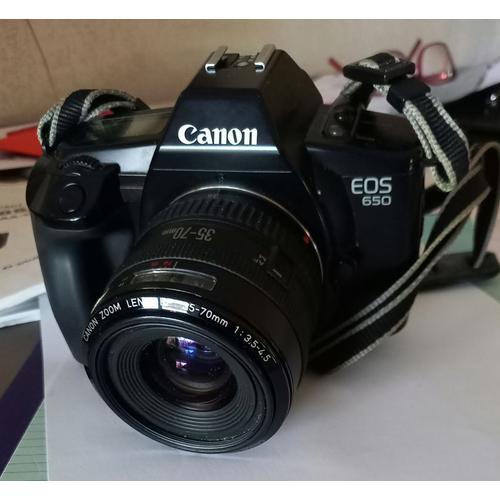 APPAREIL PHOTO CANON AVEC OBJECTIF FLASH ET SACOCHE