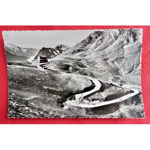 Ancienne Carte Postale Le Col De L'Iseran (2770m). La Plus Haute Route D'Europe. En Montant De Val D'Isère. Collection Du Chalet-Hotel De L'Iseran Pierre Rond, Propriétaire. Signé Lansol.