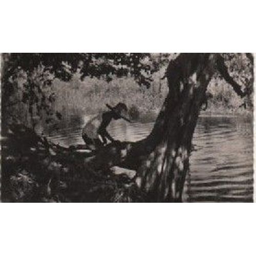 Cpa Milieu Xx Eme Siecle - Guadeloupe - Petit Bourg 97 - Sur Les Bords De La Riviere Moustique - Le Petit Pecheur D'Ecrevisses - Photo Veritable
