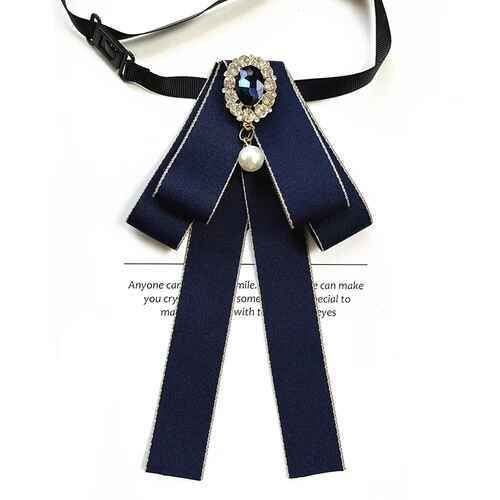 Collier Femme Fleurs Noeud Papillon Ruban Broche Britannique Mode Coréenne Collège Style Banque Vêtements De Cérémonie Chemises Cristal Perle Noeud Papillon