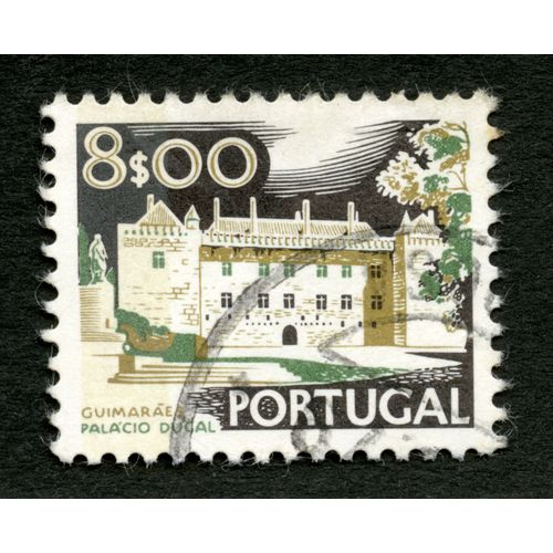 Timbre Oblitéré Portugal, Guimarae Palacio Ducal, 8s00