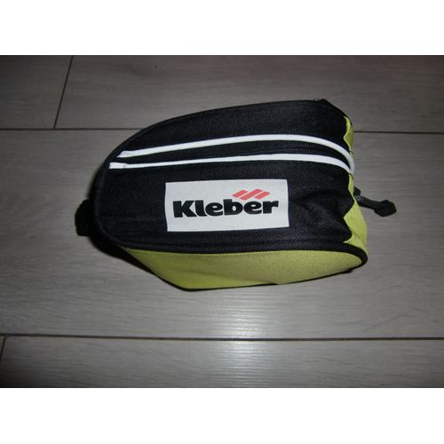 Trousse Du Cycliste (Garnie D'accessoires Pour Le Vélo Et Le Cycliste)