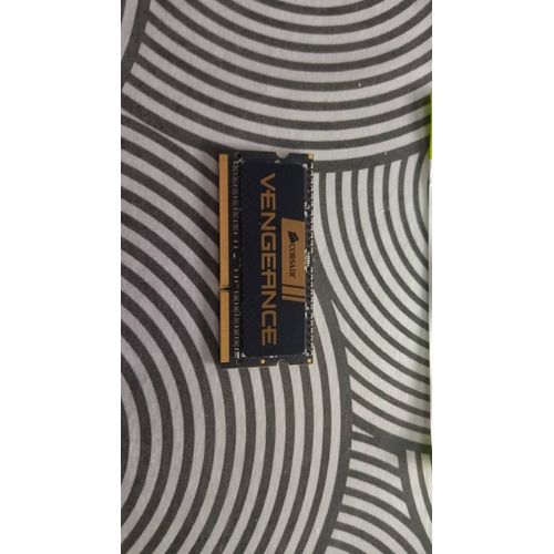 RAM mémoire Corsair Vengeance 4gb pc3 12800s