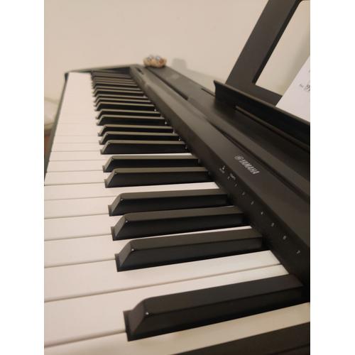 Piano Yamaha P-46+Stand L 85 B + Pédale