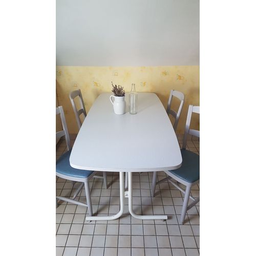 Table À Manger De 6 Places + 5 Chaises