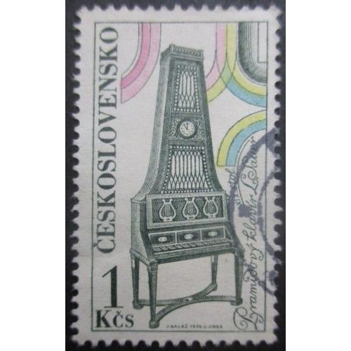 Tchecoslovaquie N°2051 Piano Oblitéré