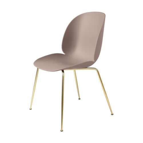 Chaise Rose Clair Piétement Laiton Beetle - Gubi