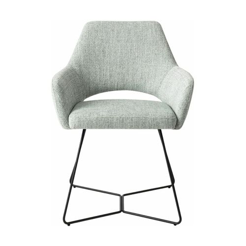 Chaise Verte Glaciale Soft Sage Avec Pieds Hexagones En Métal Noir Yanai - Jesper Hom