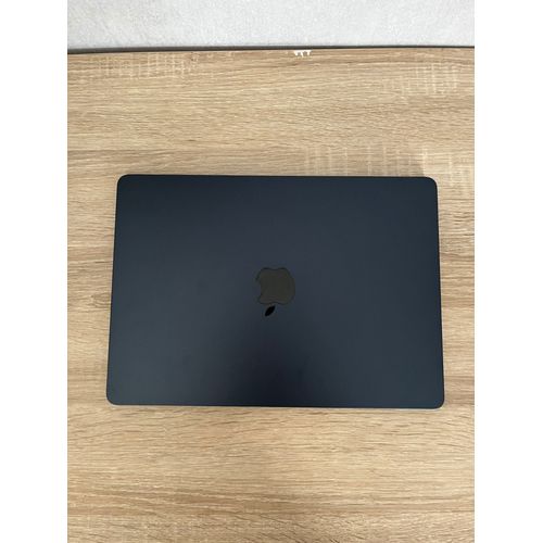 Apple MacBook Air 2022 - 13.6" M2 - Ram 8 Go - DD 256 Go - Minuit