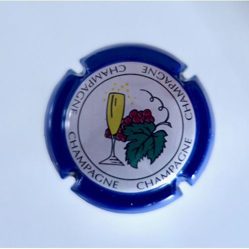 Capsule De Champagne Generique. Coupe Champagne, Grappe De Raisin. Contour Bleu.