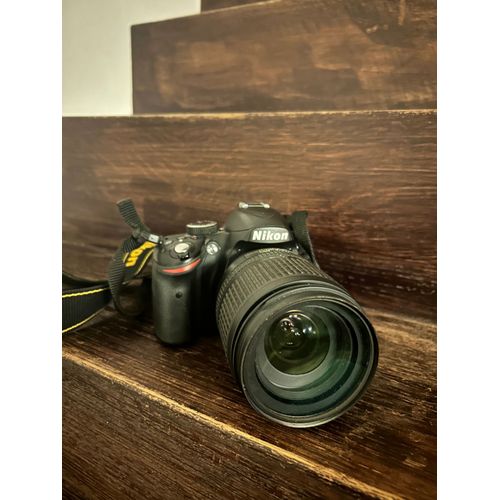 Nikon D3200 24 Mpix + Objectif AF-S Nikkor 18-105mm - Noir