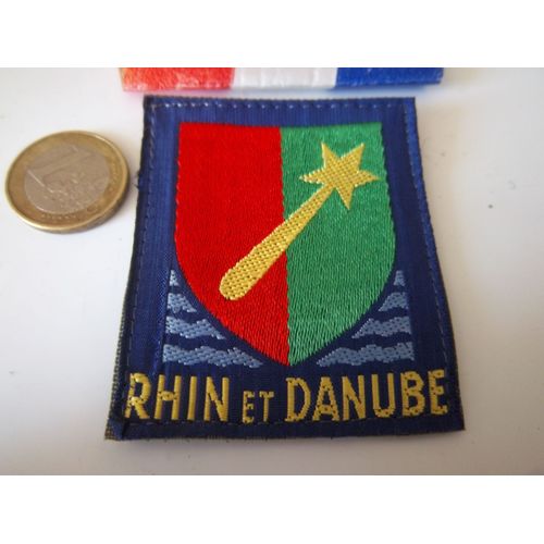Écusson Militaire Rhin Et Danube 6.05 Cms X 6 Insigne Armée De Terre