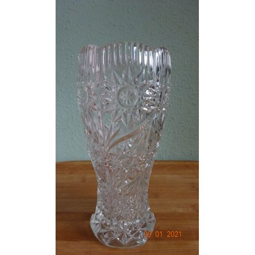 Ancien Vase En Cristal Taille