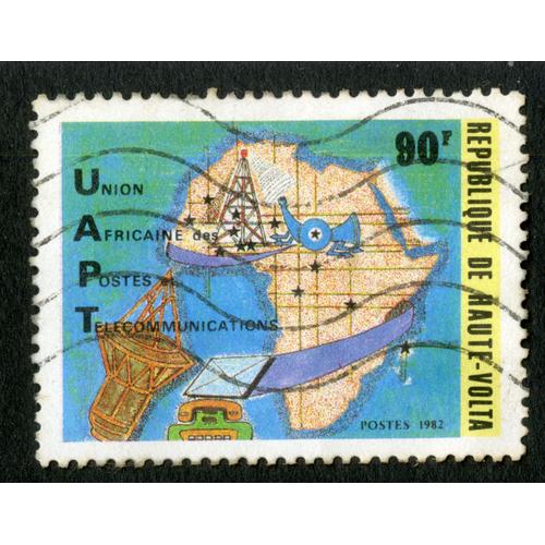 Timbre Oblitéré République De Haute-Volta, Union Africaine Des Postes Et Télécommunications, Postes 1982, 90 F