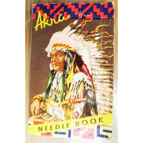 Livre D'Aiguilles Akra Complet, Fabriqué En Tchécoslovaquie Dans Les Années 1940 - Thème Du Chef Indien.