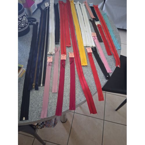 Lot De 23 Fermetures Éclair Multicolore Différente Taille