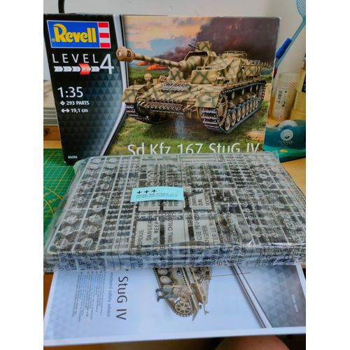 Maquette Char Revell 1/35 : Sd.Kfz 167 Stug Iv-Revell