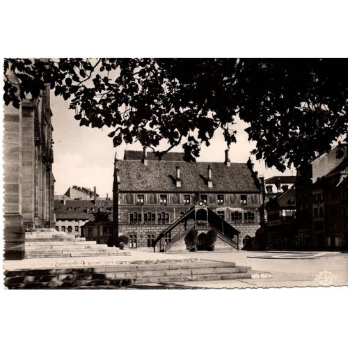 Carte Postale Place De La Réunion Et Mairie De Mulhouse