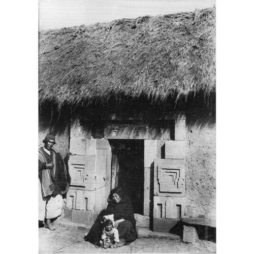 Carte Postale Milieu Xx Eme Siecle - Famille Indigene En Tiahuanaco - Bolivie - Photo Miguel Chani - Puno 1915