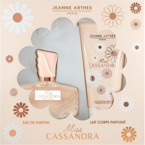 Coffret Cadeau Pour Femme - Miss Cassandra - Eau De Parfum 100 Ml + Lait Pour Le Corps 150 Ml - Parfum Rose Vanille - Fabriqué Et Conditionné En France À Grasse 