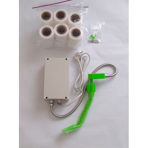Appareil de toilette intime par un lavage externe à faible écoulement d'eau tiède