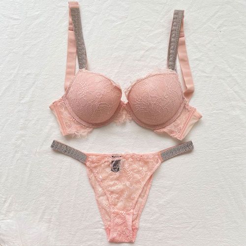 Ensemble De Soutien-Gorge Sexy Femmes Bralette Strass Filles Ensemble De Sous-Vêtements Brassière String Transparent Rassembler Soutiens-Gorge Lingerie Ensembles De Culottes