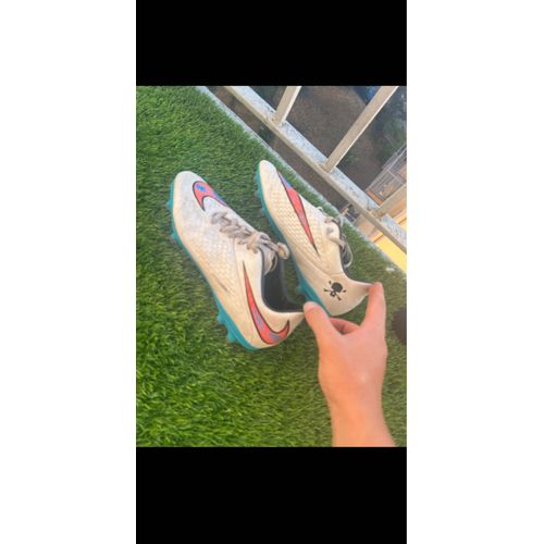 Crampon Nike Hypervenom - 42 1/2