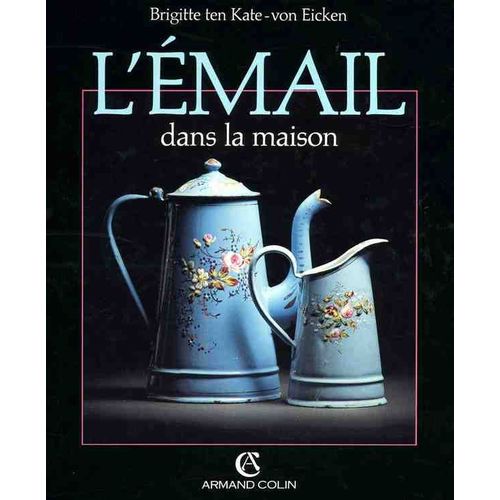 L'émail Dans La Maison