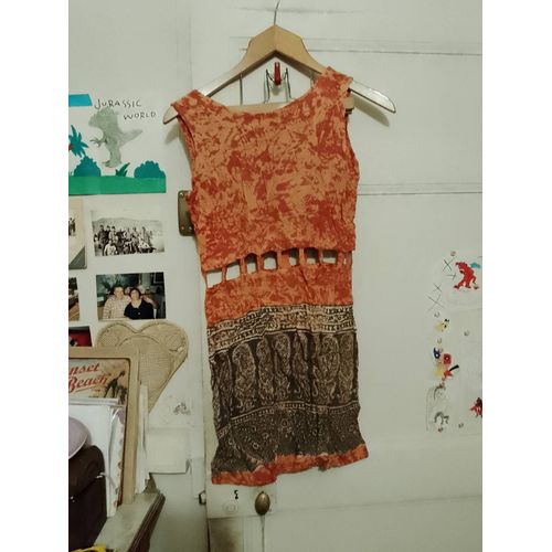 Robe Orange/ Colorée 38 M Made In Indonesia.