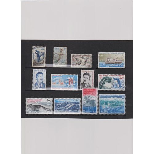 T.A.A.F Lot De Timbres