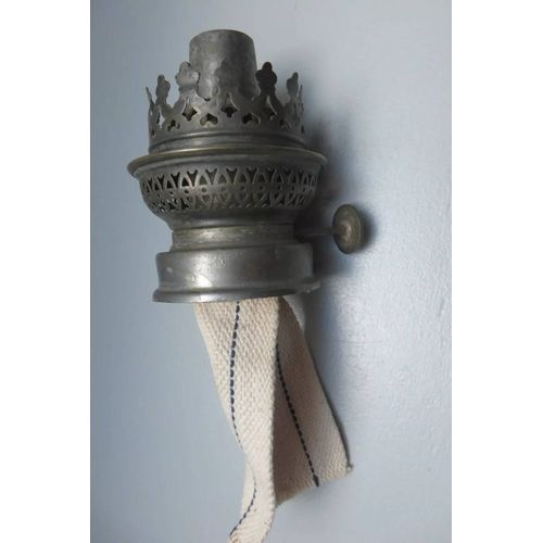 Ancienne Bobèche De Lampe À Pétrole/11