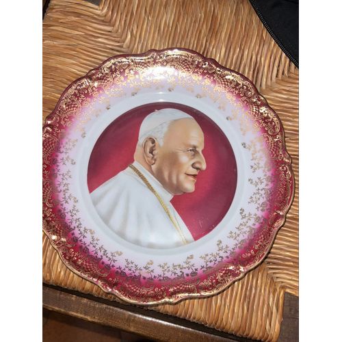 Assiette Pape 