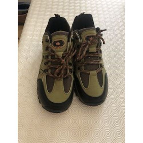 Chaussures Randonnées Montagne Etat Neuf Taille 44 Acheté Par Erreur Jamais Utilisée